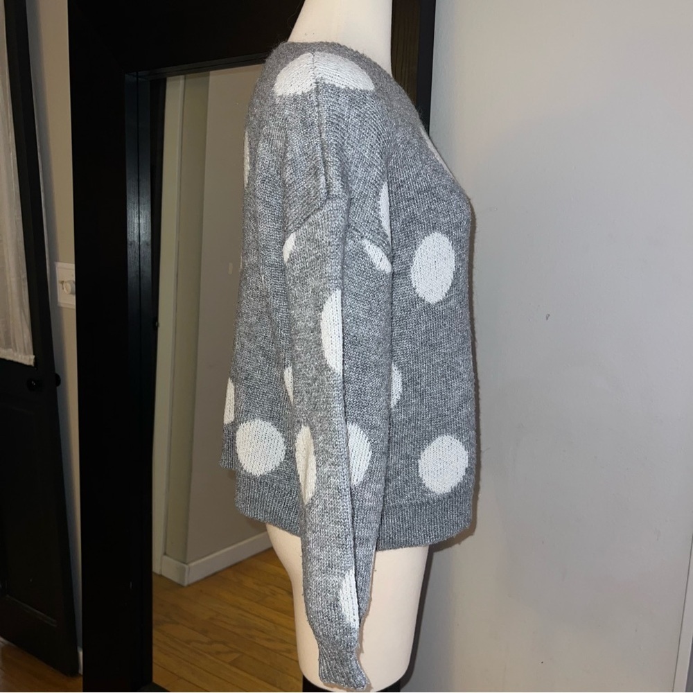 POL | Gray Polka Dot Sweater - Medium - Picture 3 of 11